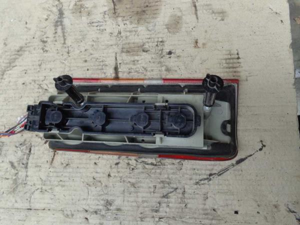 FEU ARRIERE DROIT FORD COURRIER - Vue 2